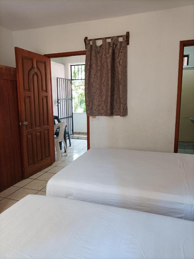 Hotel Villa Tulipanes Zihuatanejo Extérieur photo