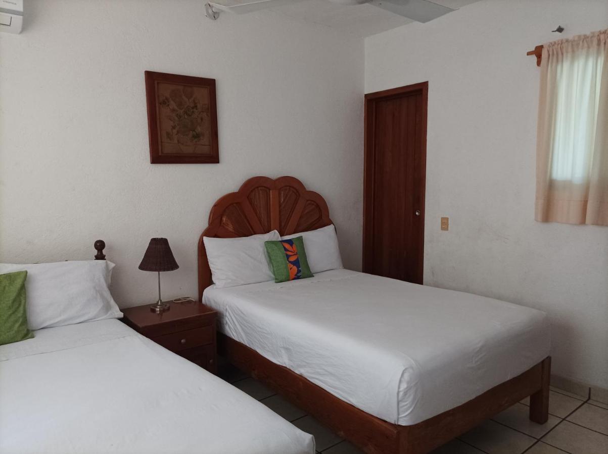 Hotel Villa Tulipanes Zihuatanejo Extérieur photo